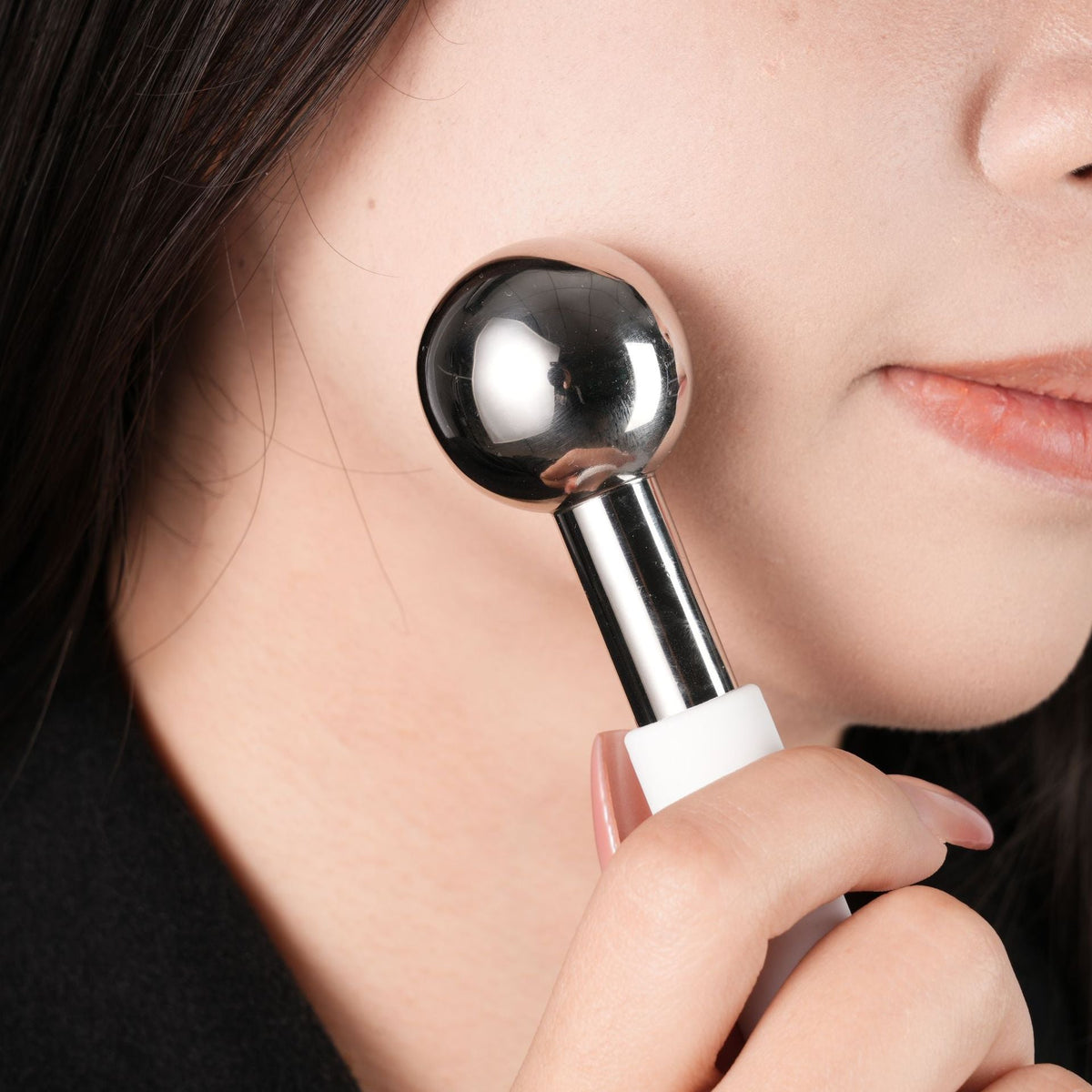 ❄️Dobshow®Facial Ice Roller – Eye &amp; Face Lifting Tool👍